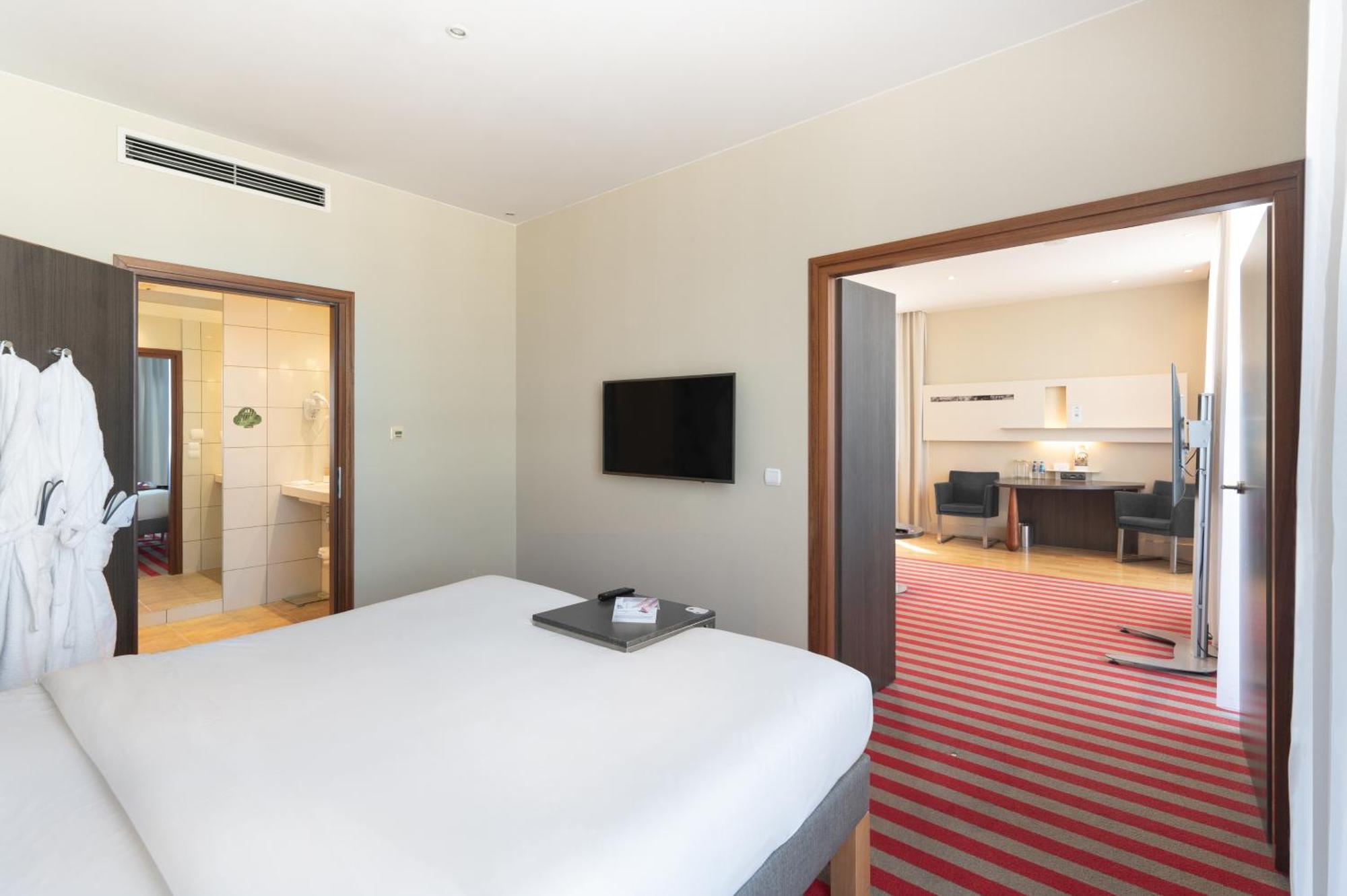 Mercure Grand Hotel Warsaw